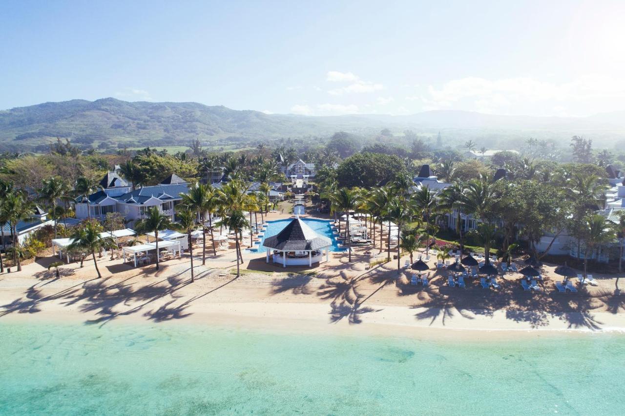Heritage Le Telfair Golf&Wellness Resort Bel Ombre Exterior foto Aerial view of the resort