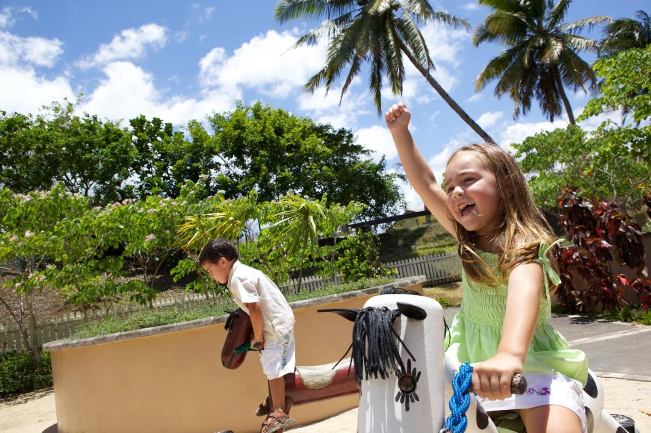 Heritage Le Telfair Golf&Wellness Resort Bel Ombre Exterior foto Children playing at the Children's Discovery Center