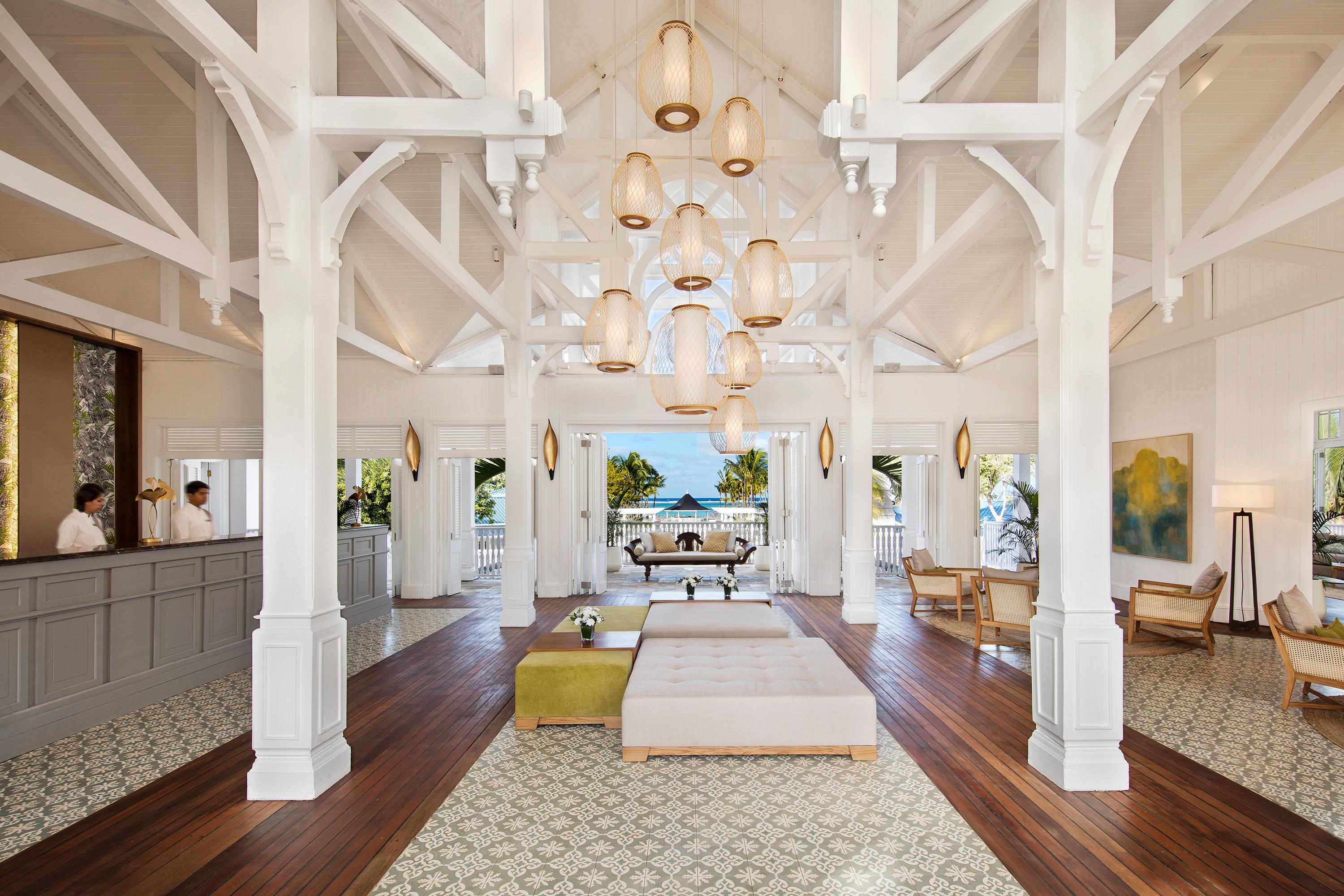 Heritage Le Telfair Golf&Wellness Resort Bel Ombre Exterior foto The lobby of the hotel