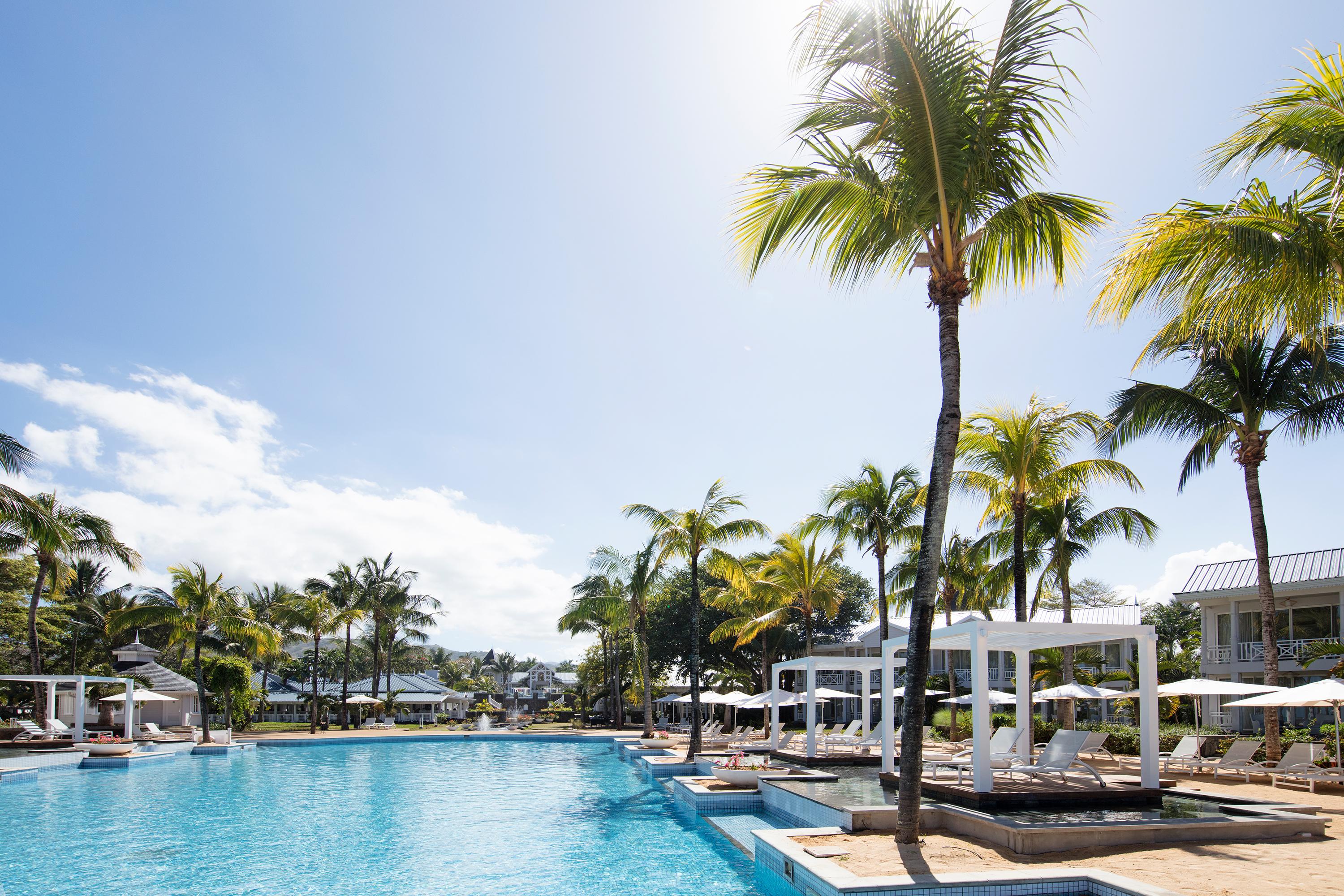 Heritage Le Telfair Golf&Wellness Resort Bel Ombre Exterior foto The pool at the Sheraton Resort Fiji