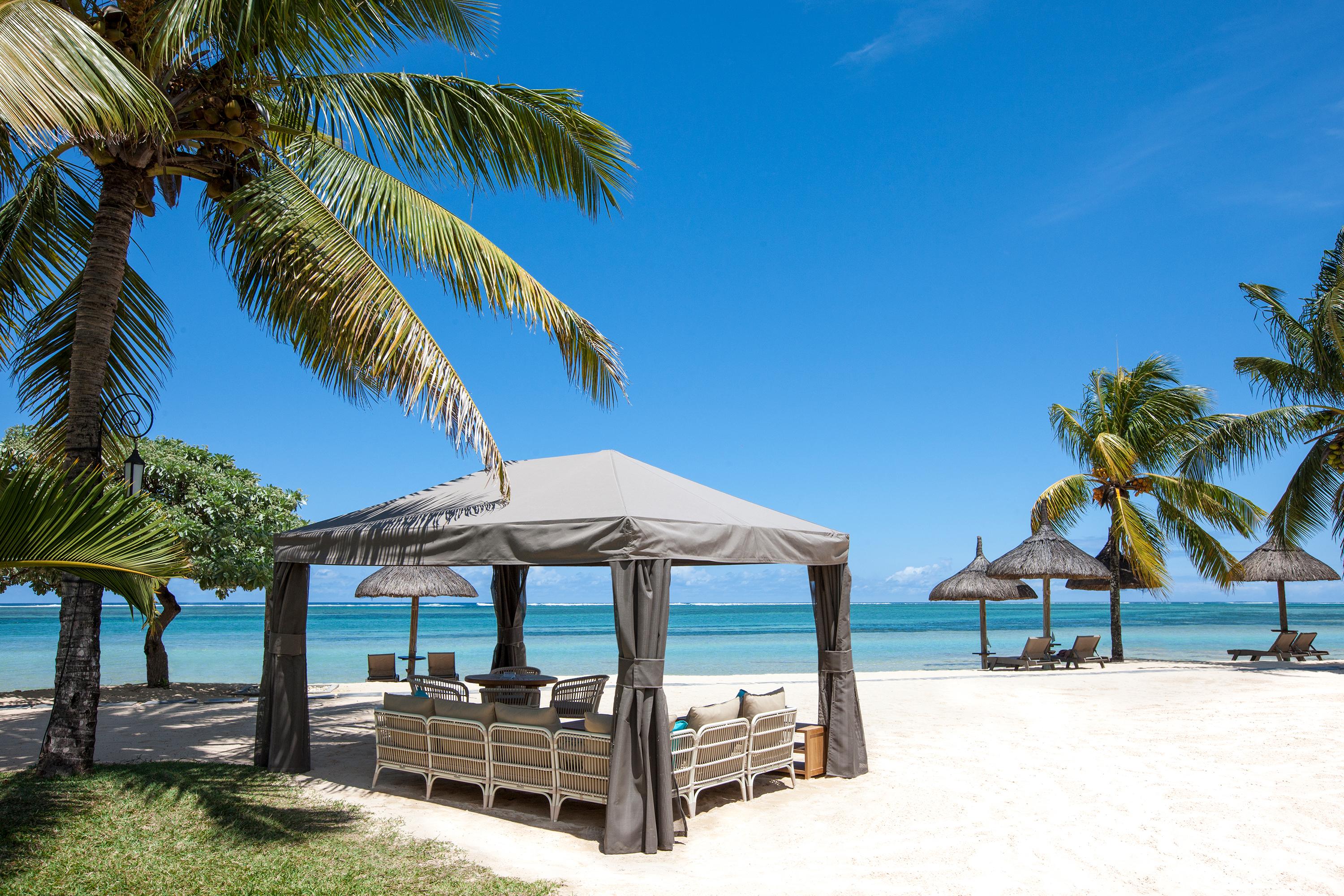 Heritage Le Telfair Golf&Wellness Resort Bel Ombre Exterior foto Beach at the resort