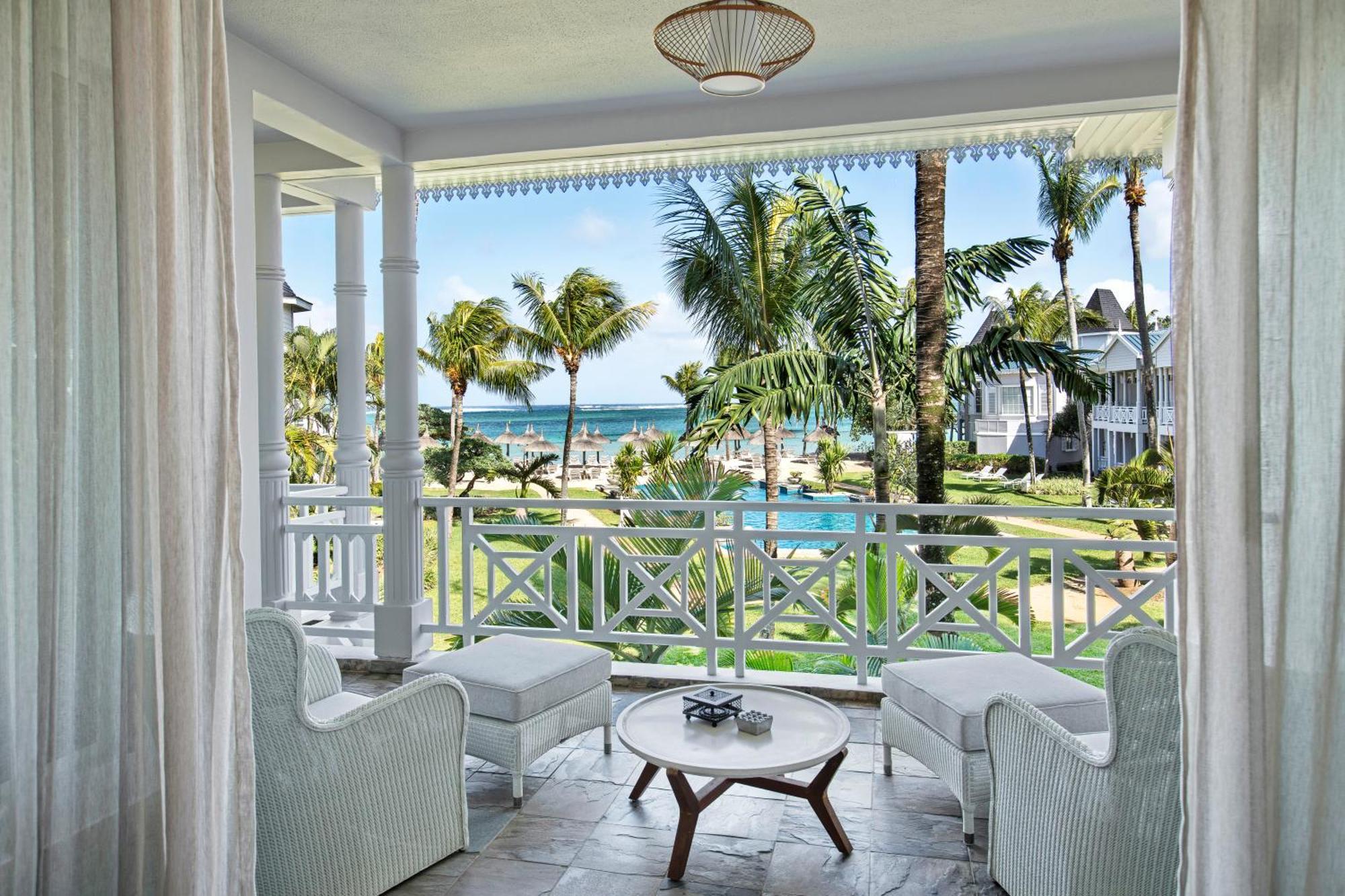 Heritage Le Telfair Golf&Wellness Resort Bel Ombre Zimmer foto View from a suite at Sandals Royal Plantation