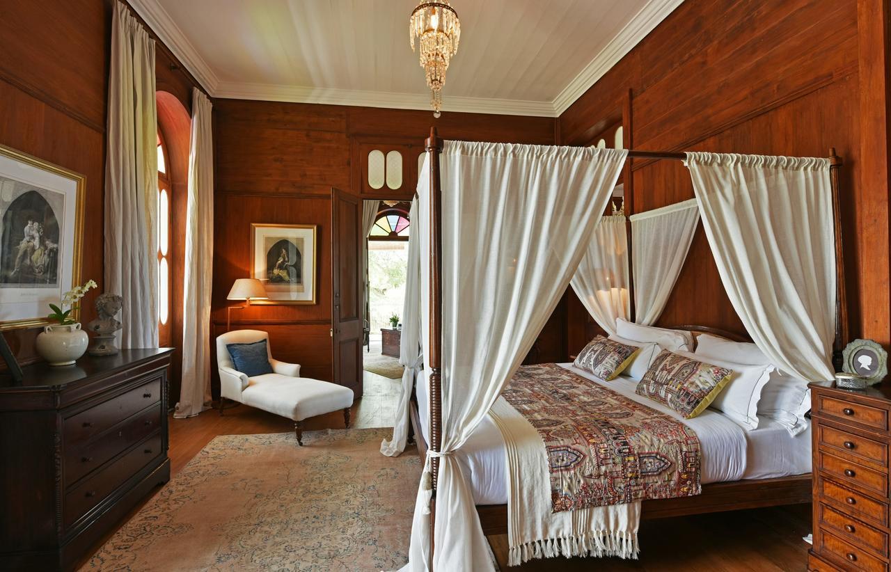 Heritage Le Telfair Golf&Wellness Resort Bel Ombre Exterior foto A bedroom at the hotel